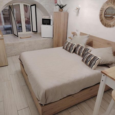 La Petite Maison Бари Экстерьер фото